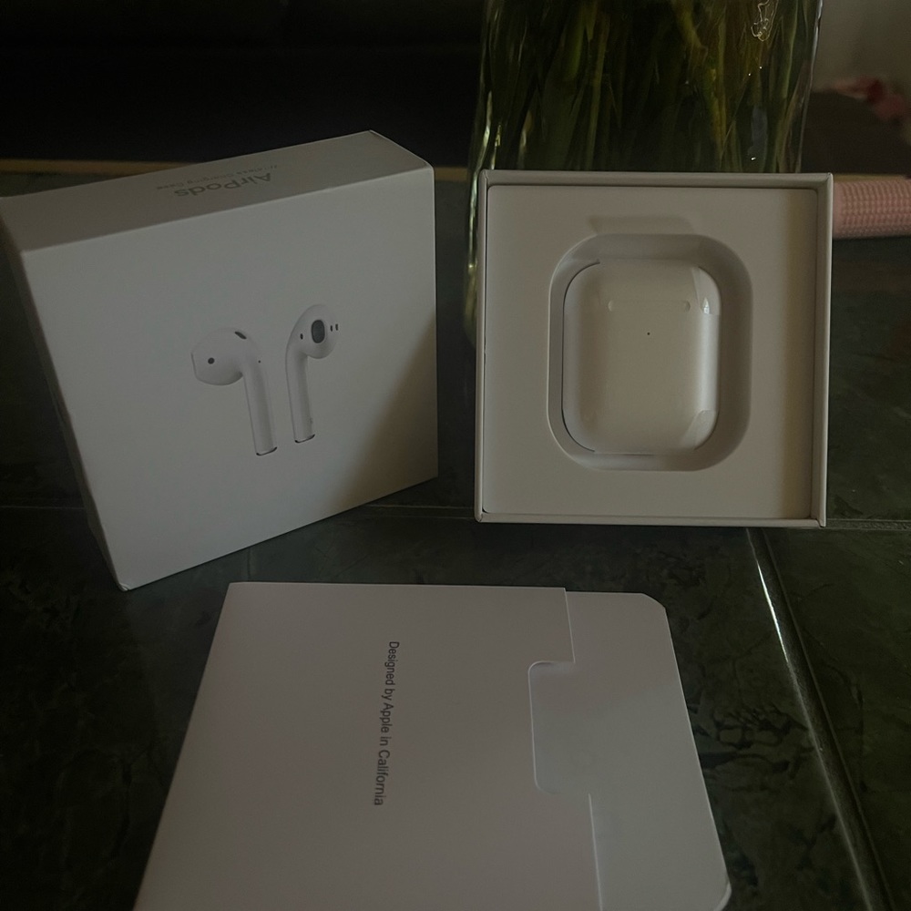 Airpods 2nd Generation (BRAND NEW)!